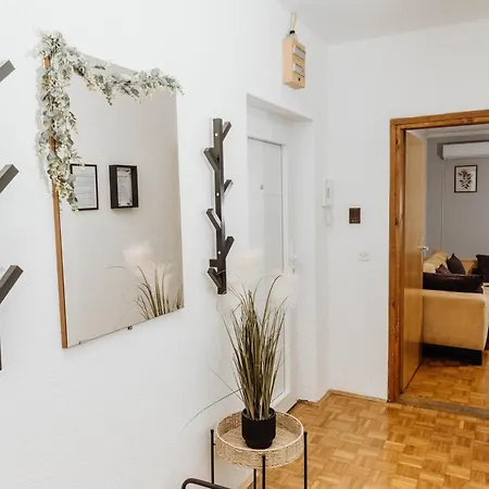 Apartman Tihana Vinkovci Exterior photo